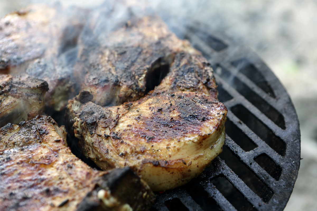 The Possible Carcinogenic Hazards of Charcoal Barbecuing: Why Do Consumers Not Worry?