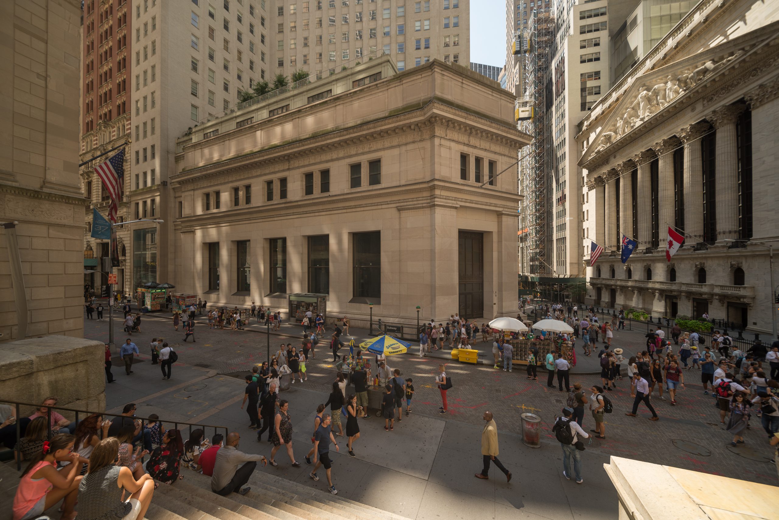 Computers Transform Financial Activities on Wall Street