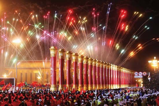 The Science of Roman Candles and Catherine Wheels Fireworks