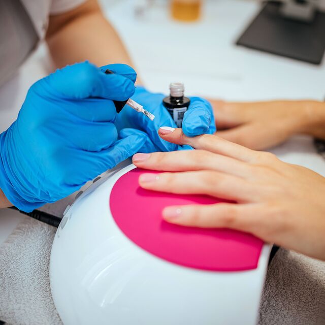 Causes for the EU's Prohibition of a Crucial Chemical in Gel Nail Products