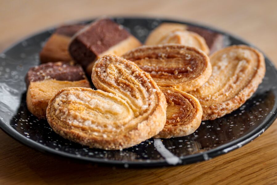 Evaluating the Effects of Sugar-Butter Removal on Intestinal Microbiota and Alcohol Consumption Patterns