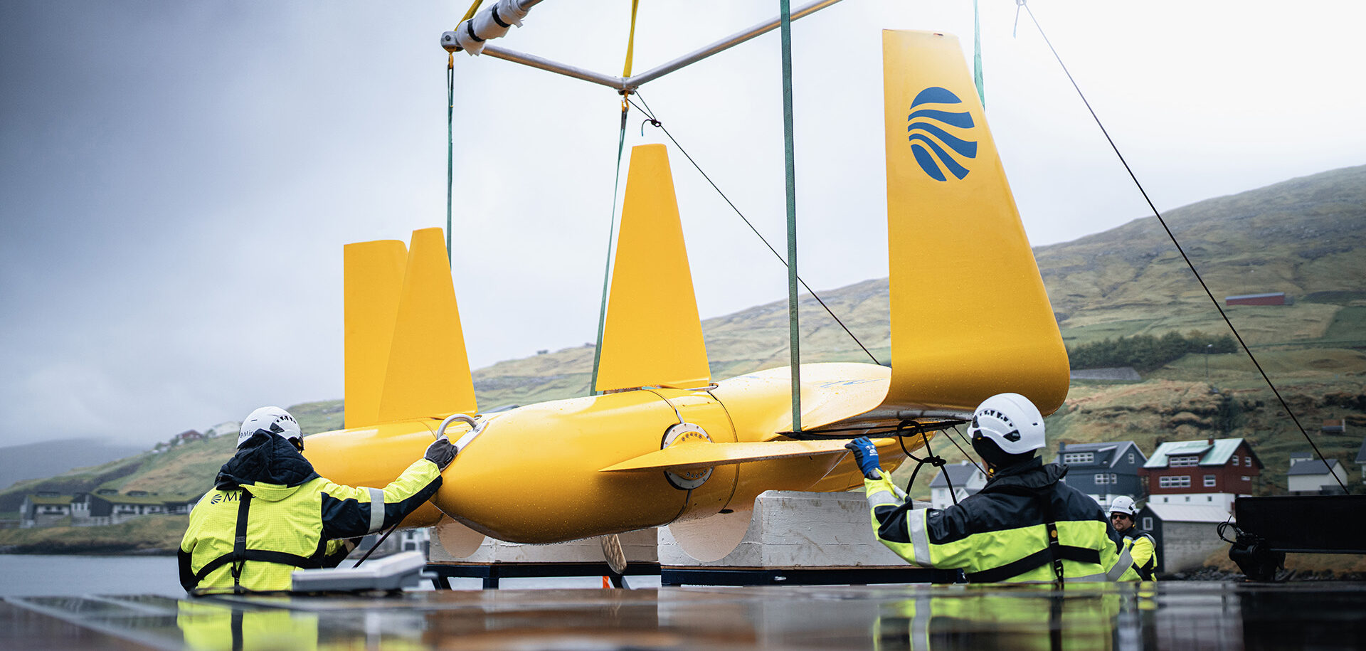 Utilizing Underwater Kites to Enhance Offshore Wind in Low-Wind Situations