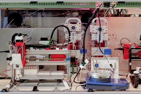 "Human-In-The-Loop Method May Decrease Robotic Laboratory Expenses by 90%"