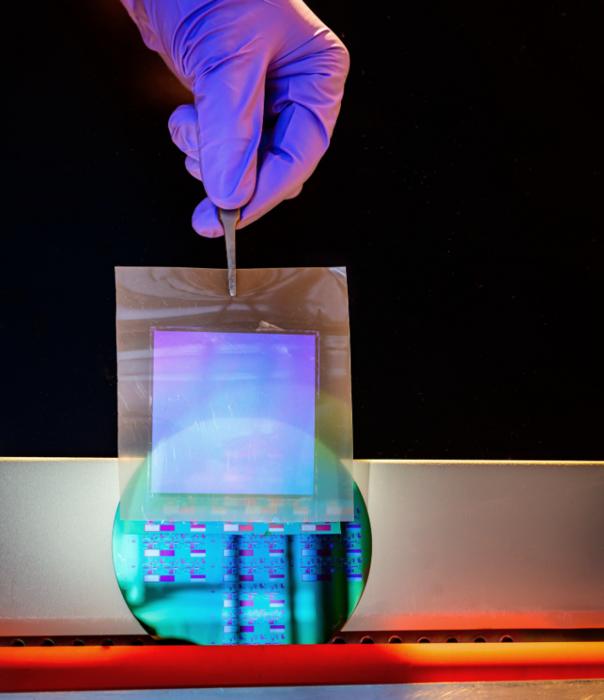 Engineers Improve Computers by Developing Vertically with Piled Silicon Chip Strata