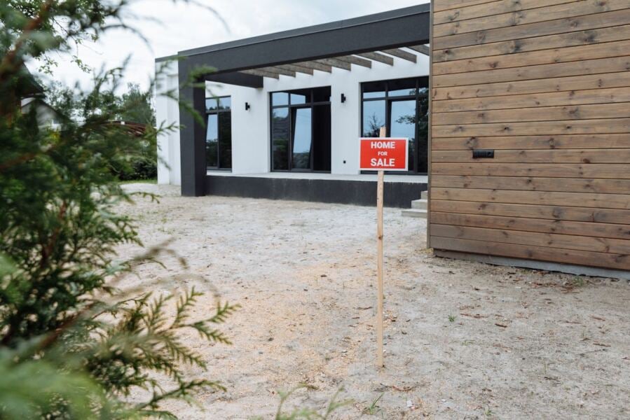 Pandemic Loan Fraud Led to Increased US Home Prices, Burdening Average Purchasers