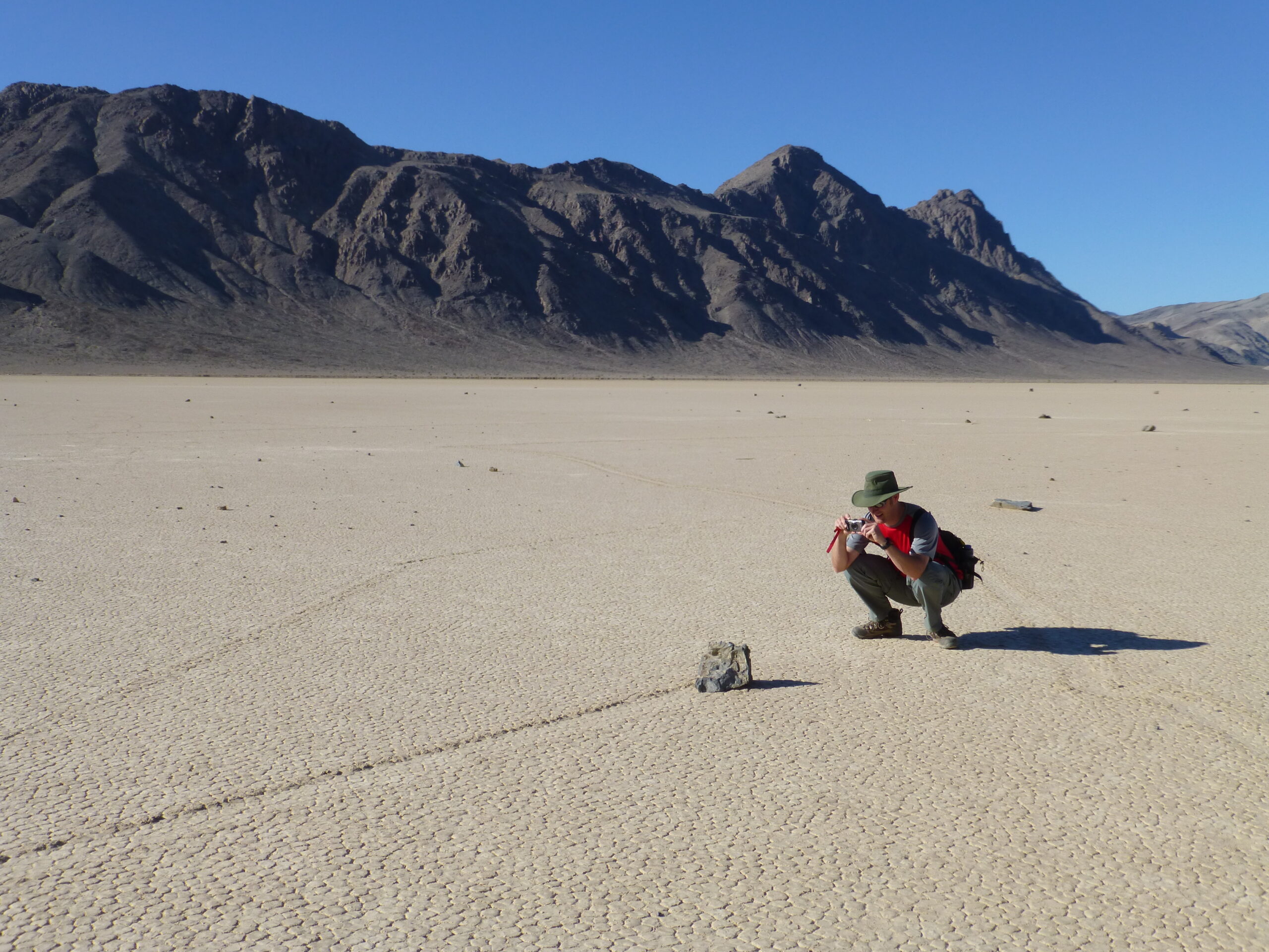 "Cameras Record Long-Enigmatic Shifting Stones in Death Valley Sliding on Ice-Driven Breezes"