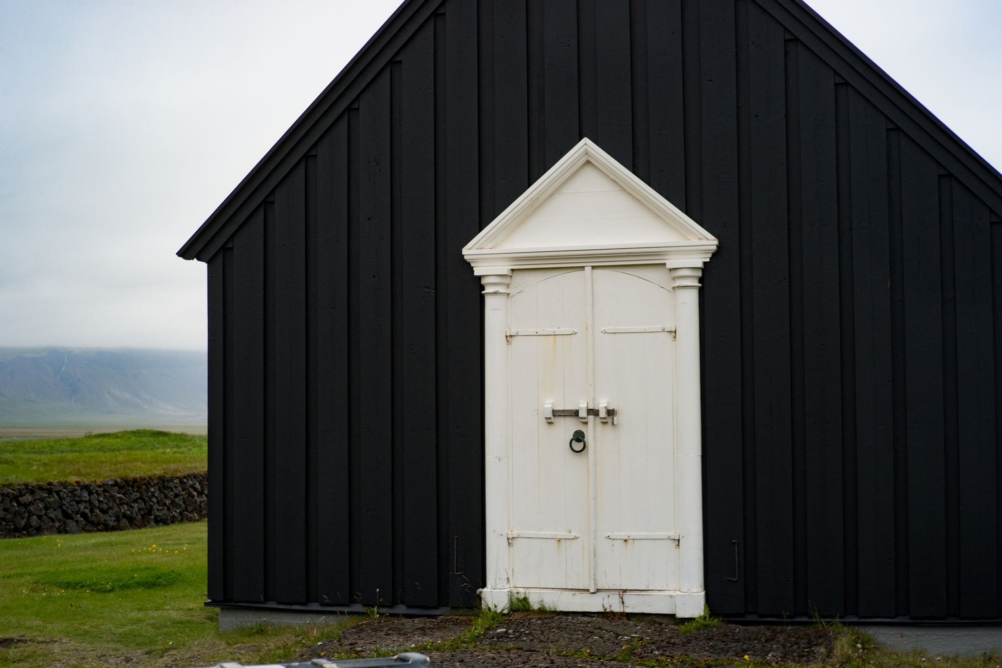 Iceland's Hallgrímskirkja Church, Crafted to Mimic Basalt Lava Pillars, Required 41 Years for Its Construction