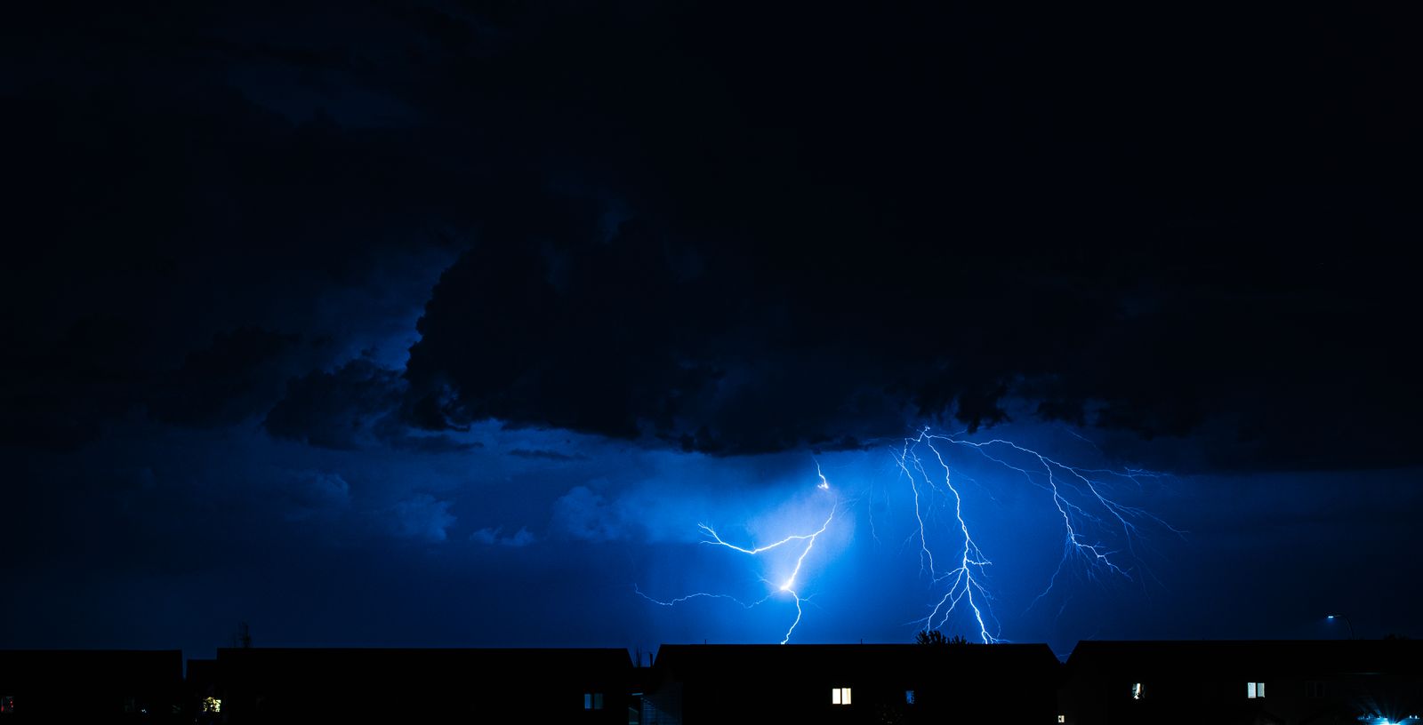 World Record: 2017 Lightning Bolt Reaches 829 Kilometers from Texas to Missouri