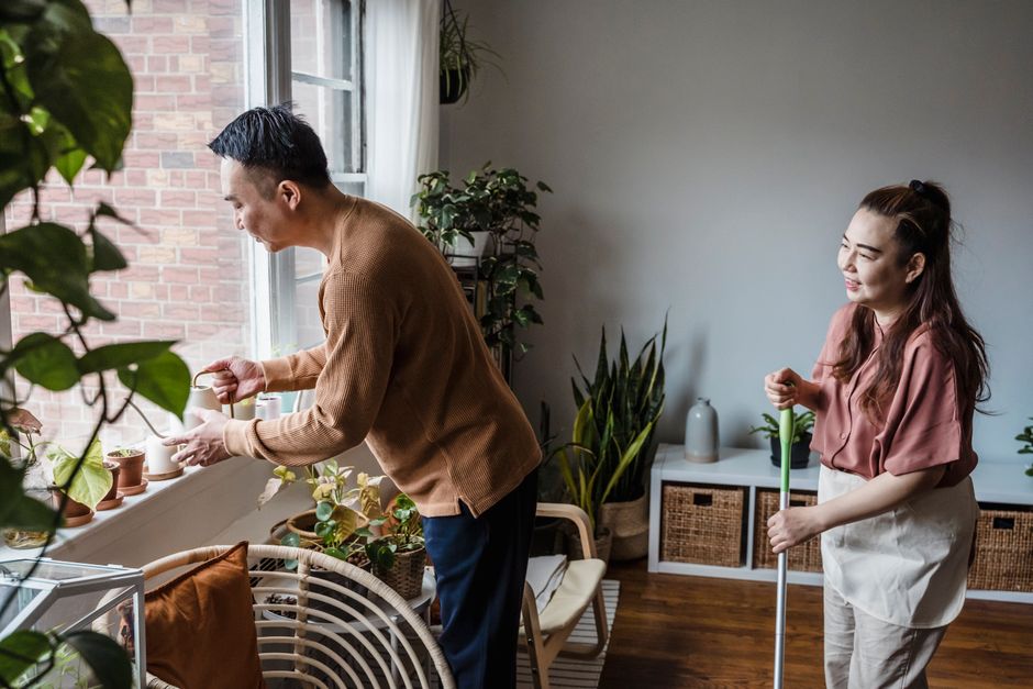 1979 Research Shows That Married Pairs Inflate Their Household Task Contributions Because They Find It Easier to Remember Their Own Efforts
