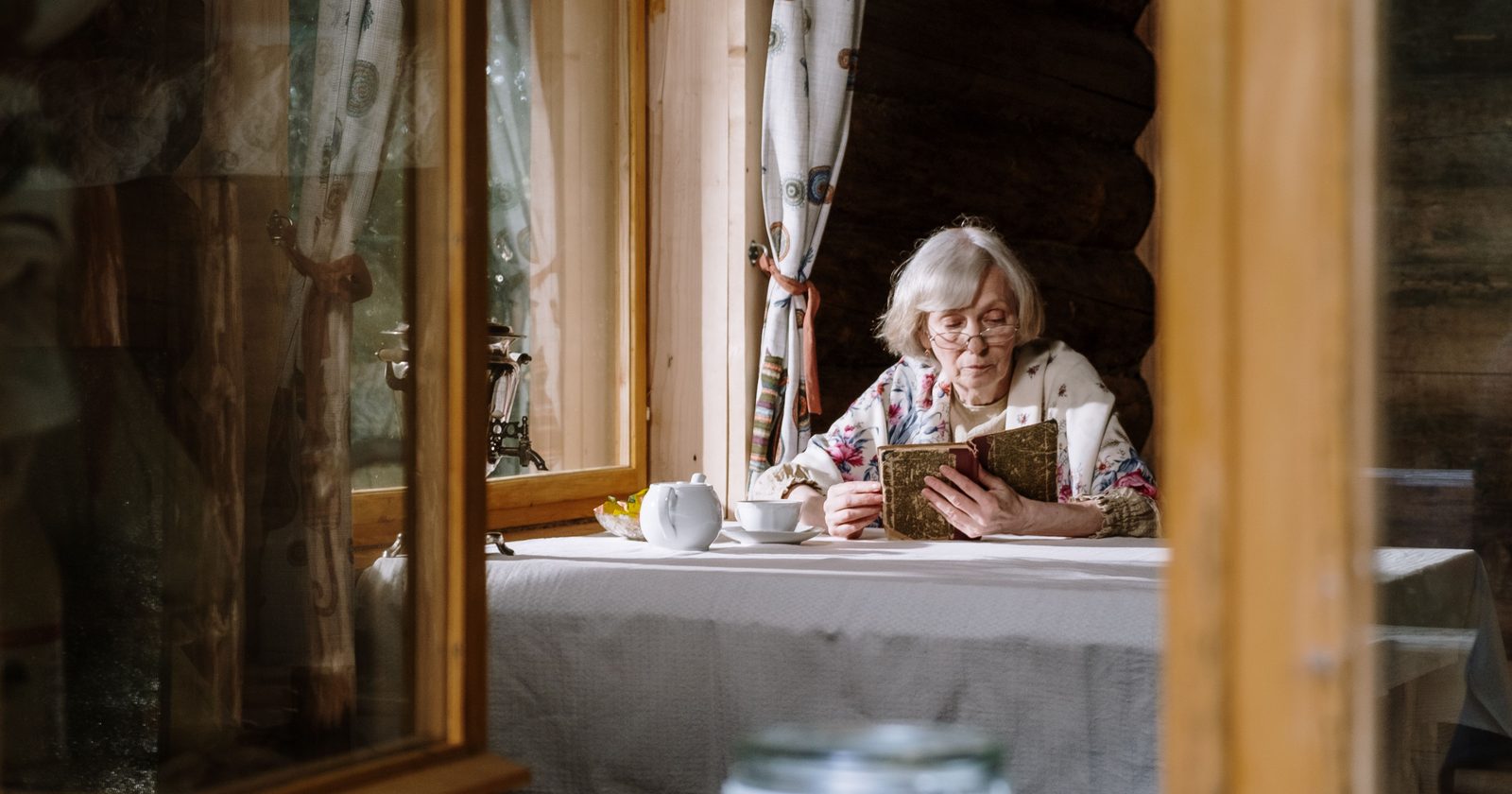 Career Progression in Dutch Retirees Associated with Satisfaction in Income Yet Heightened Desire for Job Prestige