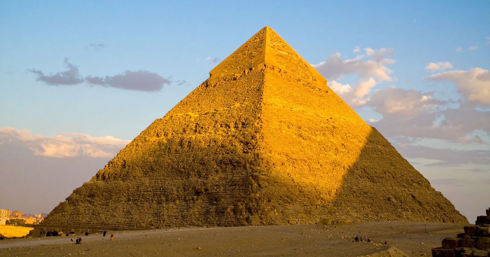 Comparison of the 5.9 Million Tonne Structure of the Great Pyramid of Giza to the Weight of the Empire State Building
