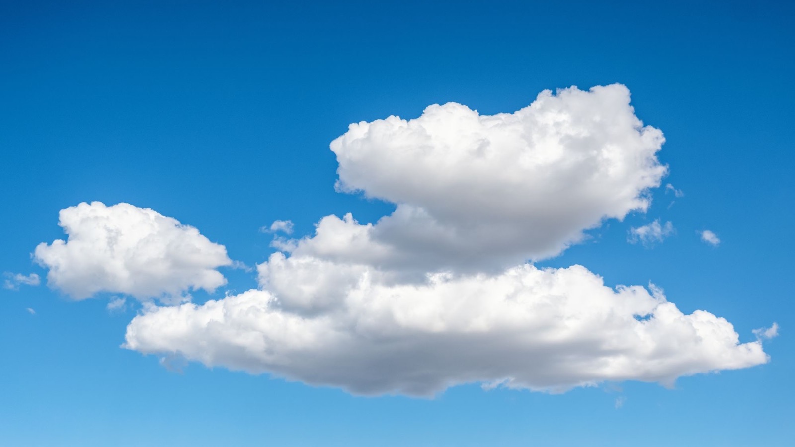 Cumulus Cloud Over Your Home Weighs 500 Tonnes Yet Hovers Because of Density Disparity with Drier Air Below
