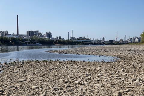 European River Water Levels Reach All-Time Low, Threatening Chemical Transport and Cooling Process Activities