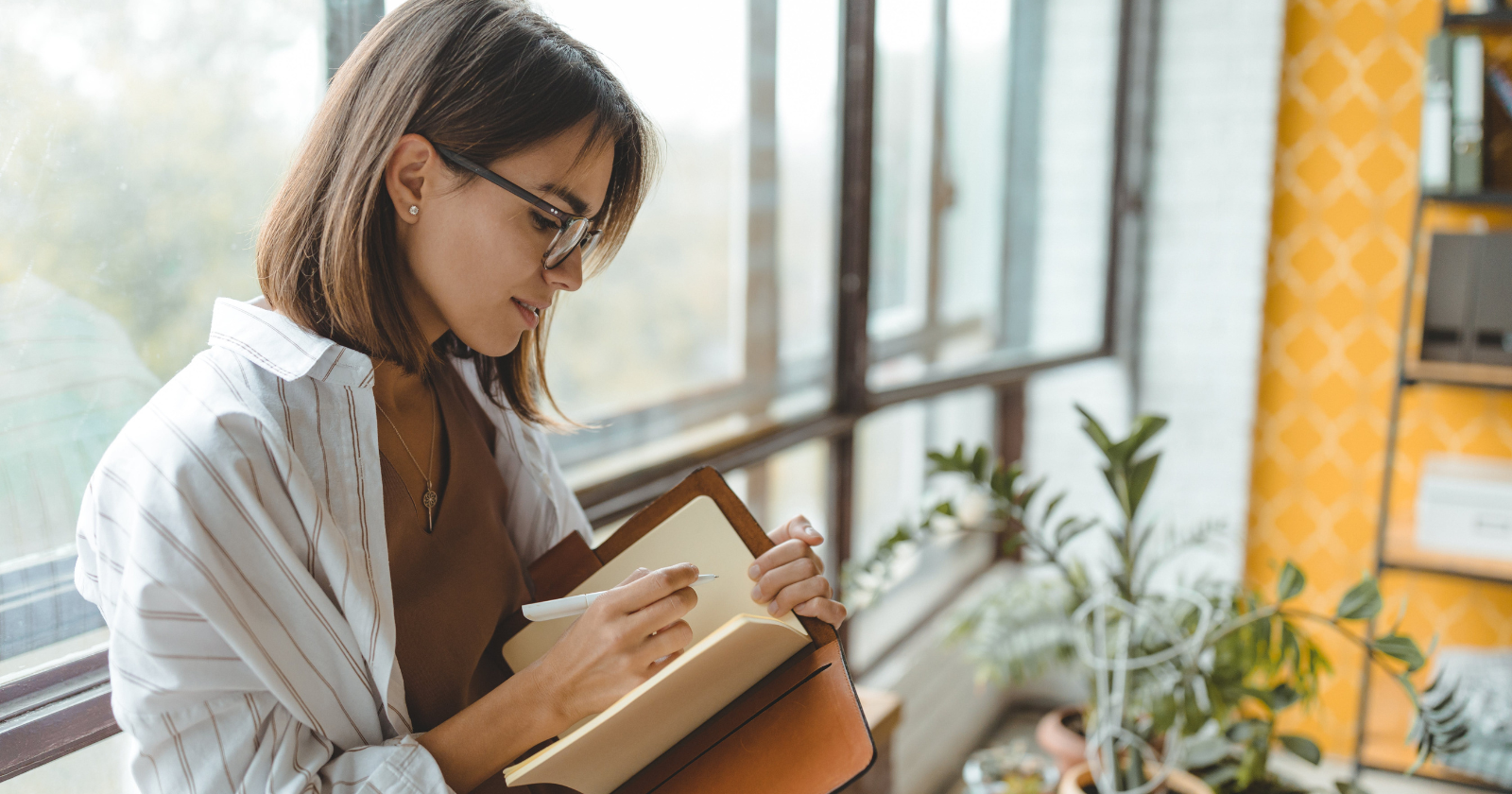 Handwriting vs. Mobile Applications: The Influence of List-Creation Techniques on Daily Organization and Personal Control Over Time