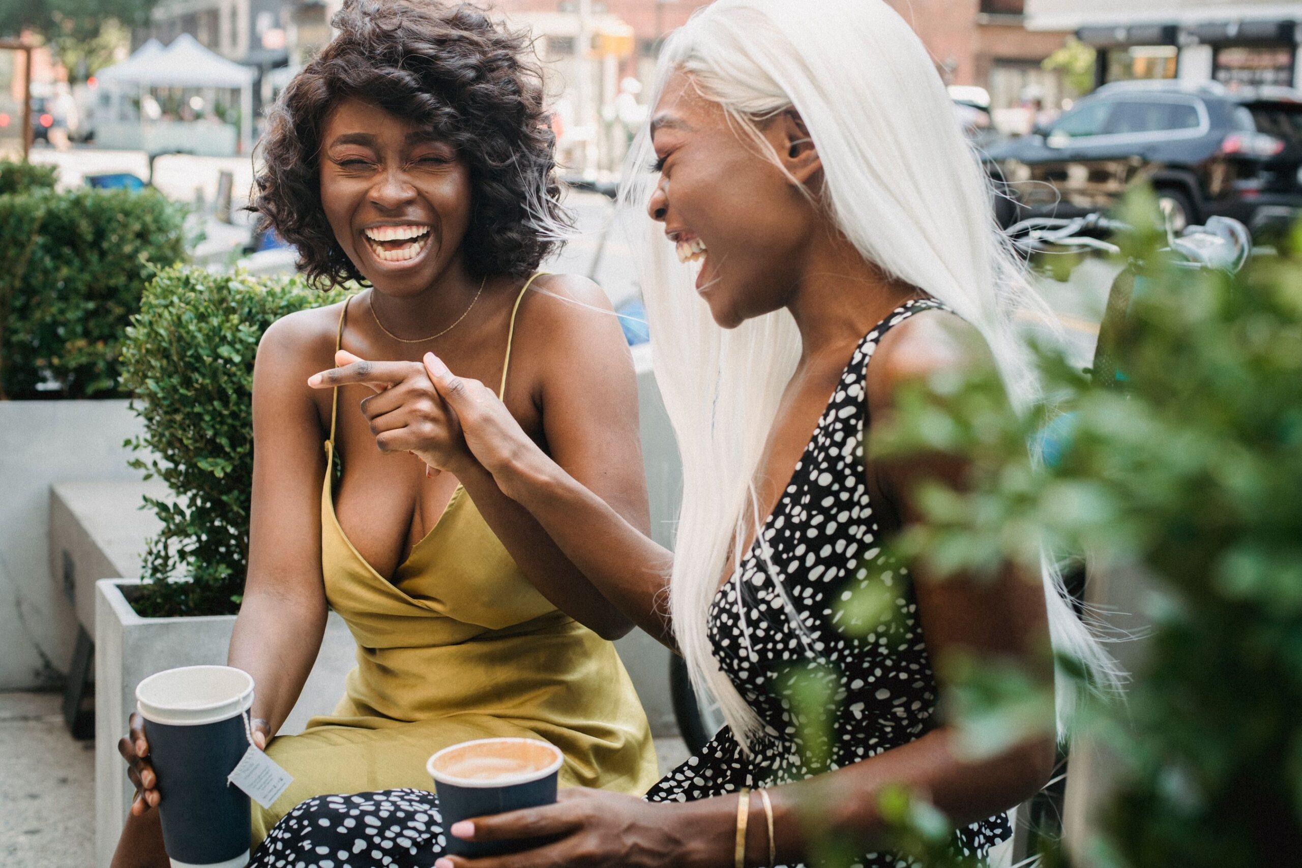 How Being Understanding and Responsive Makes People Enjoyable to Interact With: The Effect of Posing an Additional Question in Dialogues