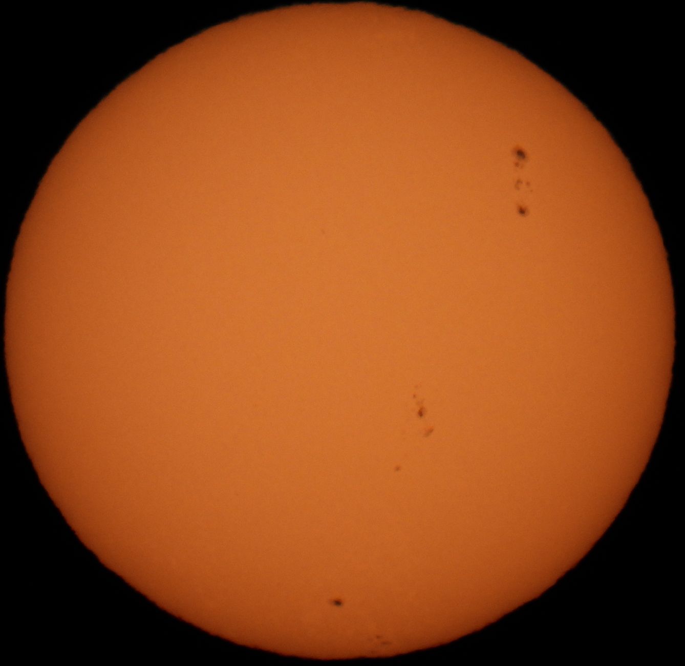"Parker Solar Probe Reaches Unprecedented Velocity of 430,000 mph, Traverses Australia in 21 Seconds Utilizing Sun's Gravitational Force"
