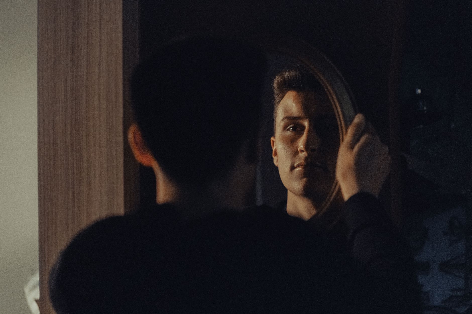 Psychology Recognizes Characteristics and Responses of Rebellious People Who Often Do Not Reflect on Their Own Actions