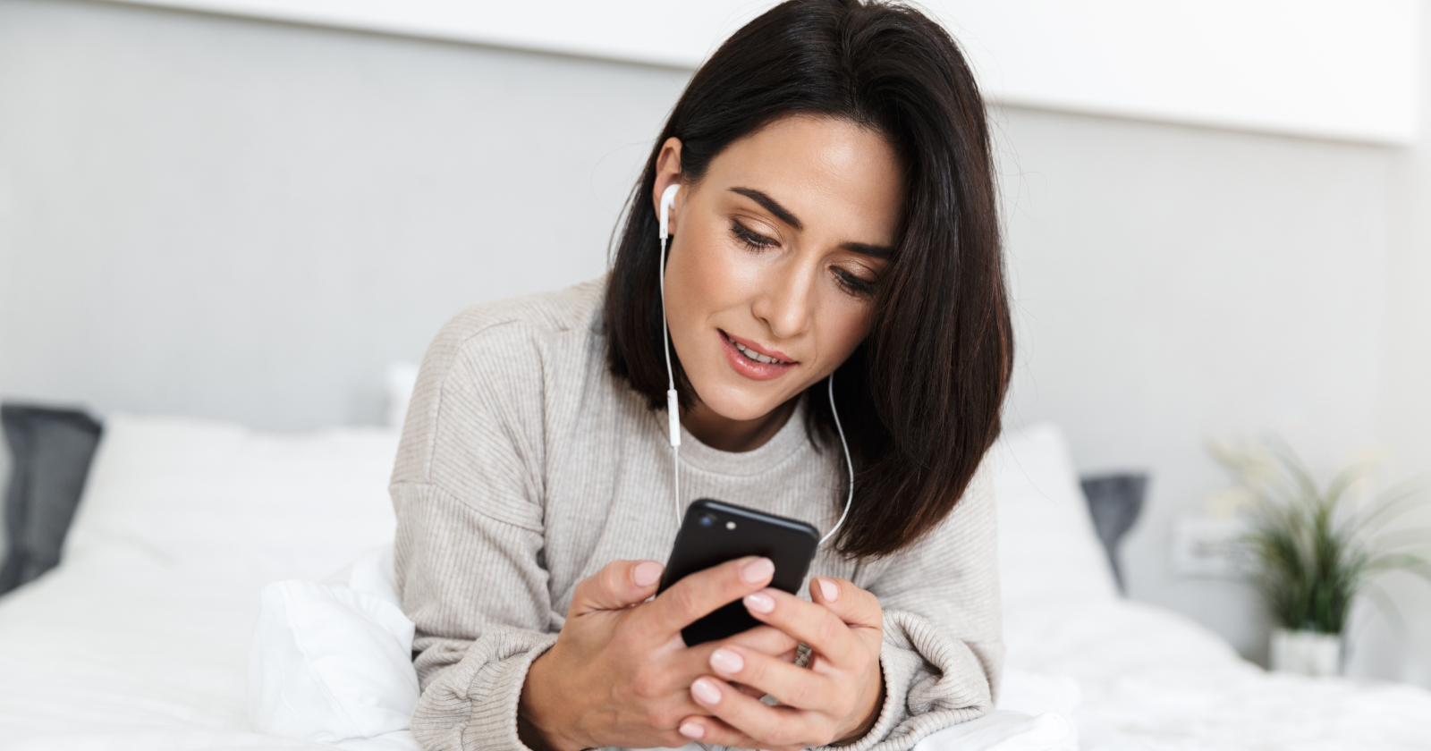 Psychology Unveils: Quiet Social Media Participants Choose Intentional Information Retrieval Instead of Engagement