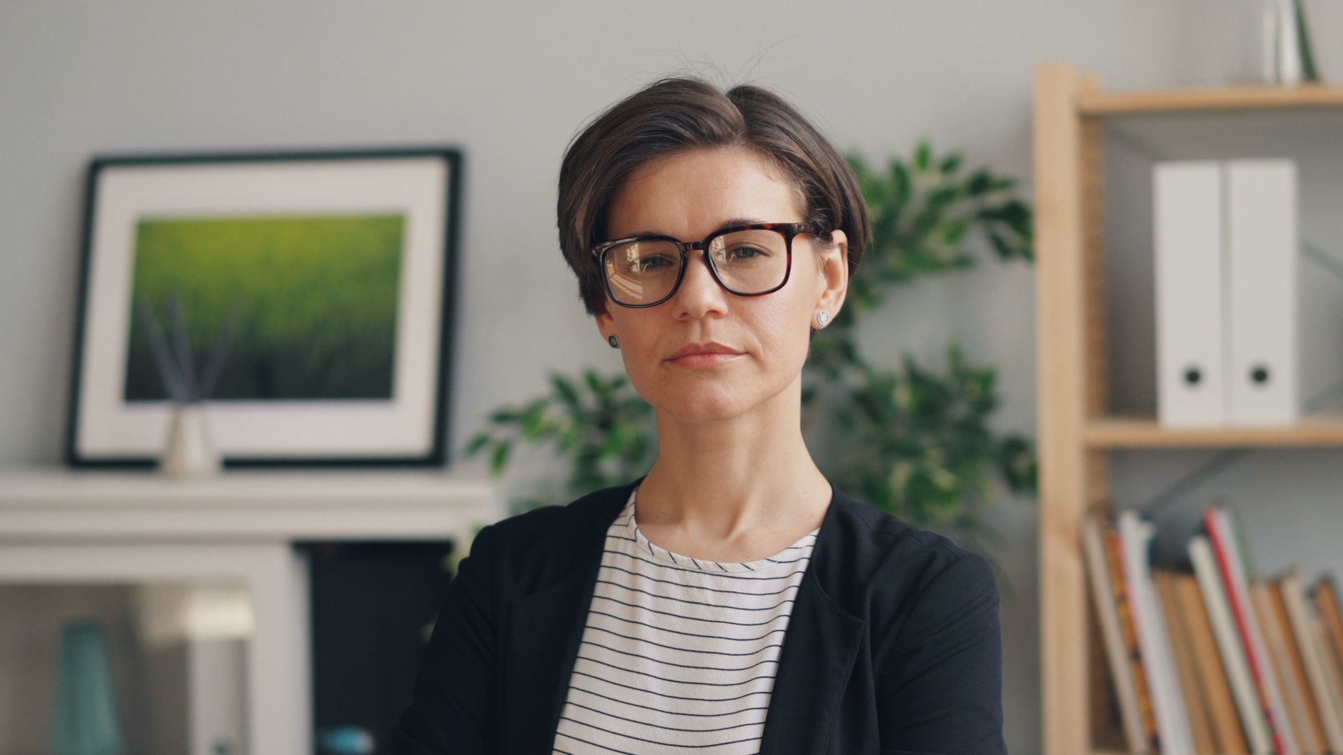 Research Clarifies Why Dominant Personalities Are Viewed as Intimidating Based on Assessments of Warmth and Competence
