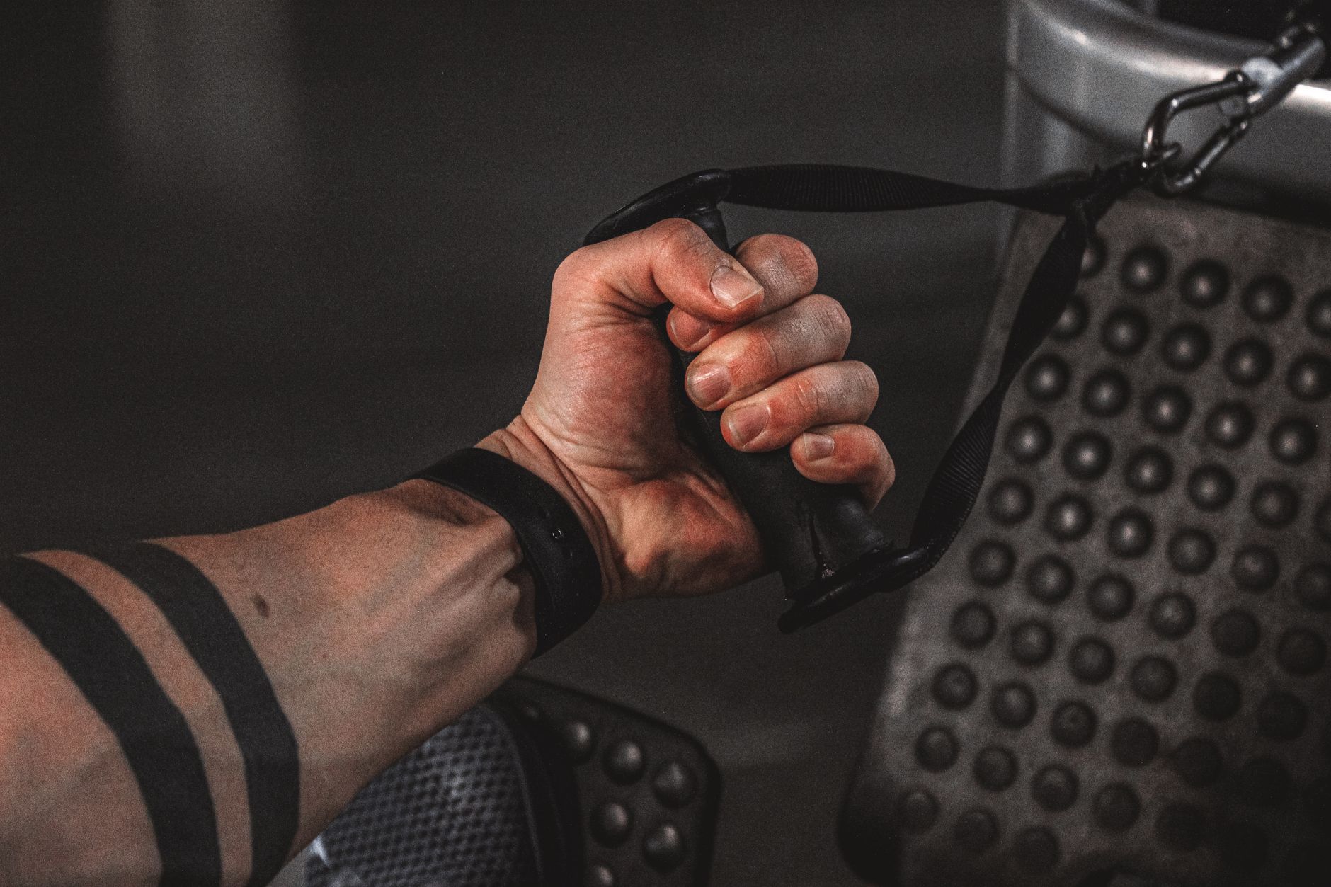 Research Discovers Decrease in Grip Strength in Males Aged 20-34 Since 1985, Yet Generational Patterns Stay Ambiguous Due to Sample Constraints