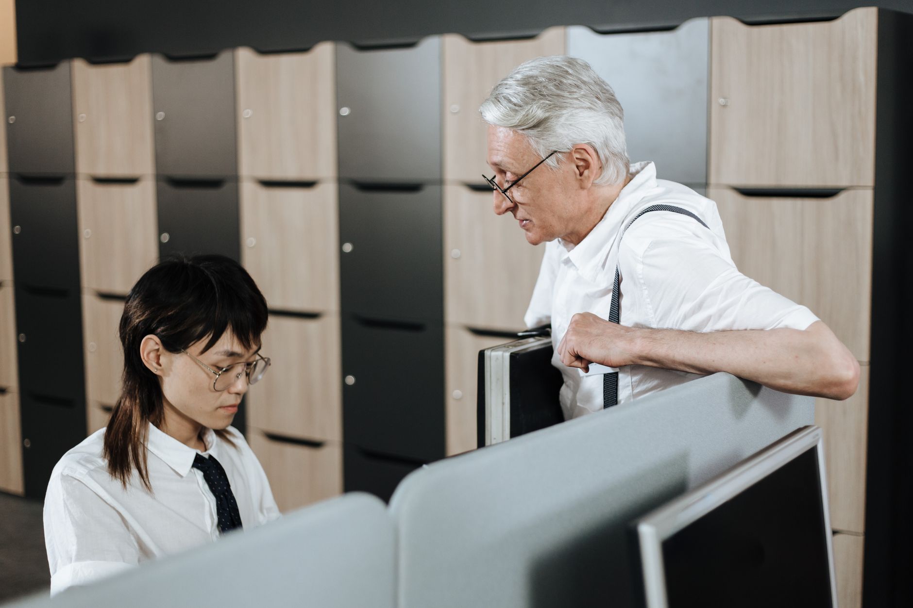 Research Uncovers Behaviors that Foster Respect: Asking for Guidance Amplifies Proficiency and Team Contributions Elevate Prestige