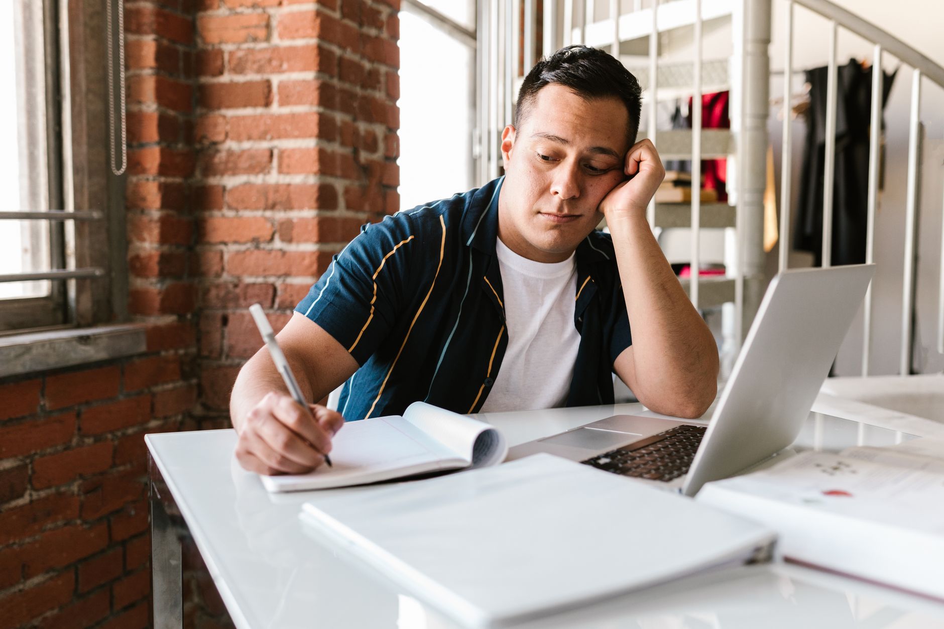 Study Shows Procrastination as an Emotional Problem Rather than a Time-Management Issue, Emphasizing Self-Forgiveness as a Crucial Approach