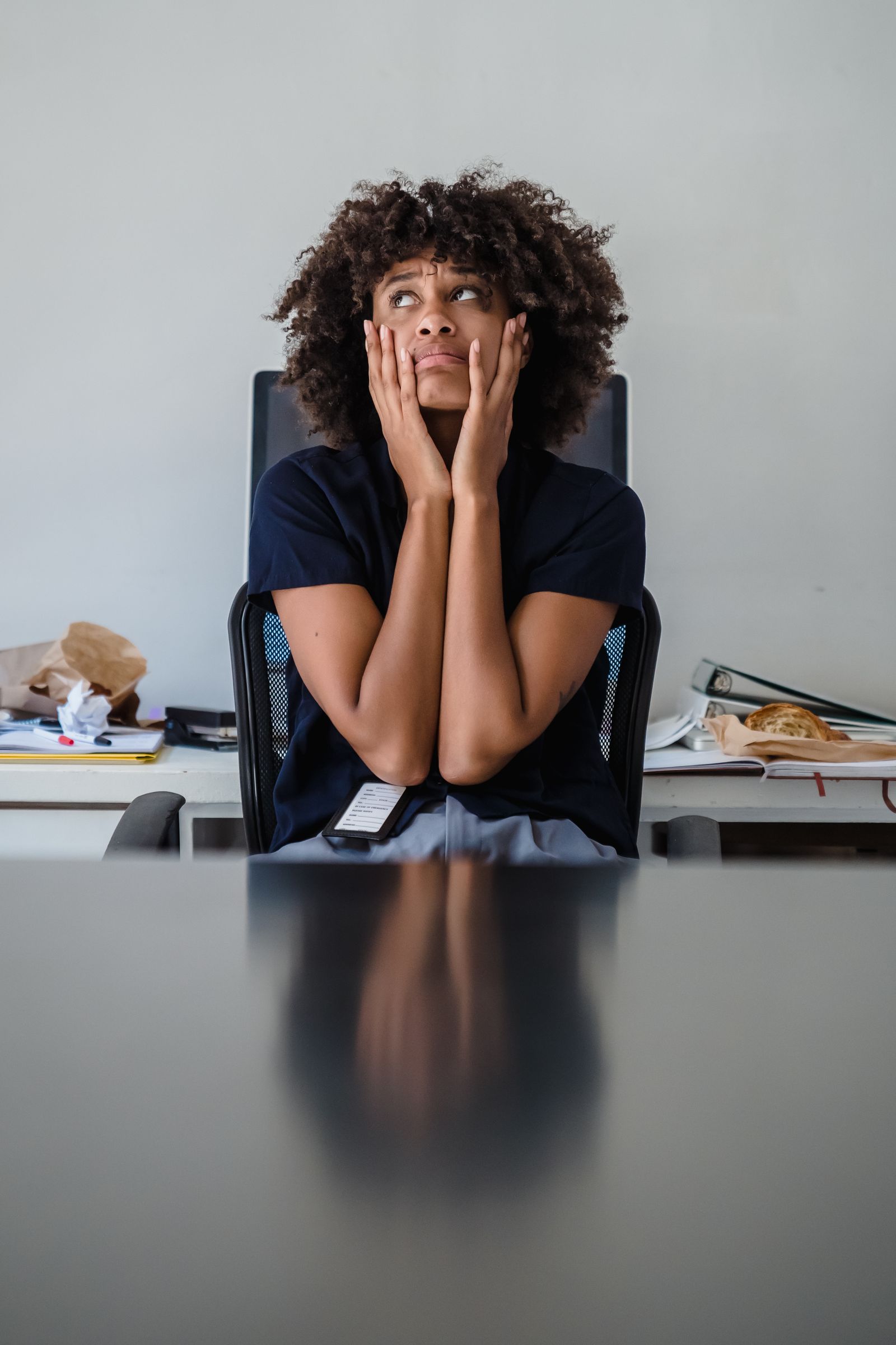 Study Uncovers Lower Anxiety Levels and Enhanced Performance When People Employ Third-Person Self-Talk Under Stress