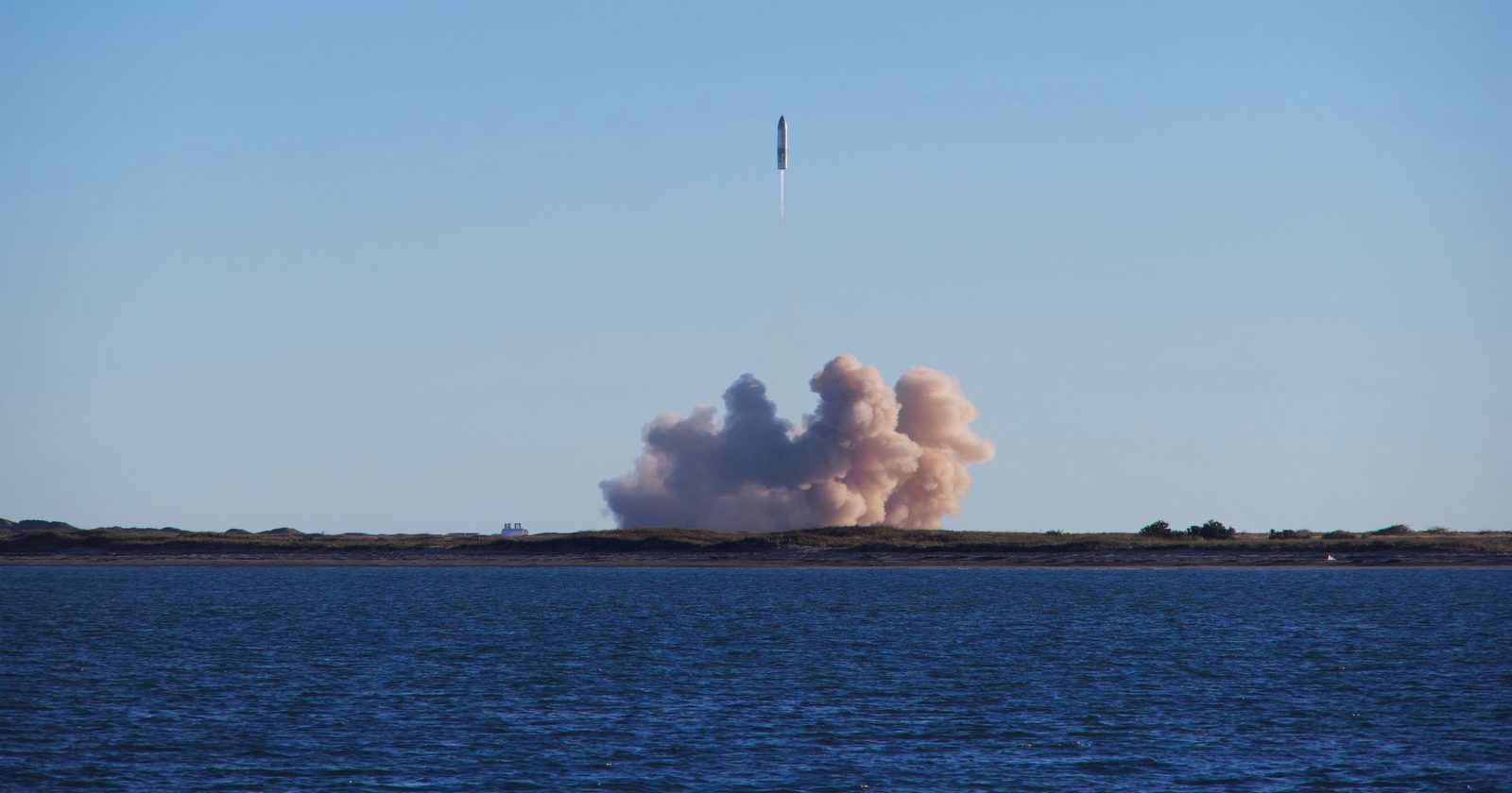 82-Year-Old Female with 19,600 Flight Hours and Mercury Screening Background Participates in Rocket Launch in Texas on July 20, 2021, Following Numerous NASA Application Efforts