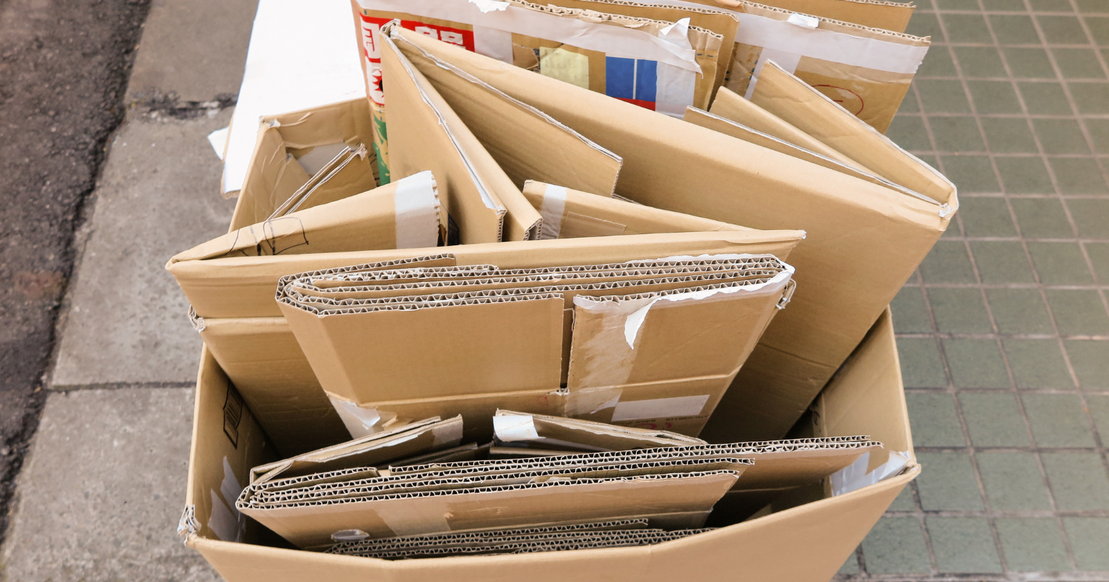 Carbonized Paper Bags and Boxes Improve Lithium-Ion Battery Anodes, Increasing Longevity to 1,200 Charge Cycles