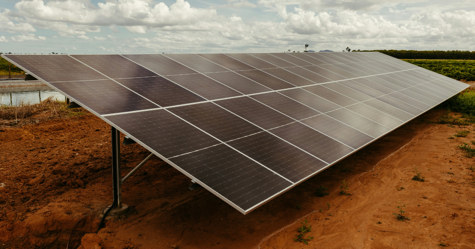 Conversion of a Polluted Gasworks Location in Brockton into a 425kW Solar Array in 2006: Previously the Country's Most Extensive Brownfield-to-Brightfield Initiative