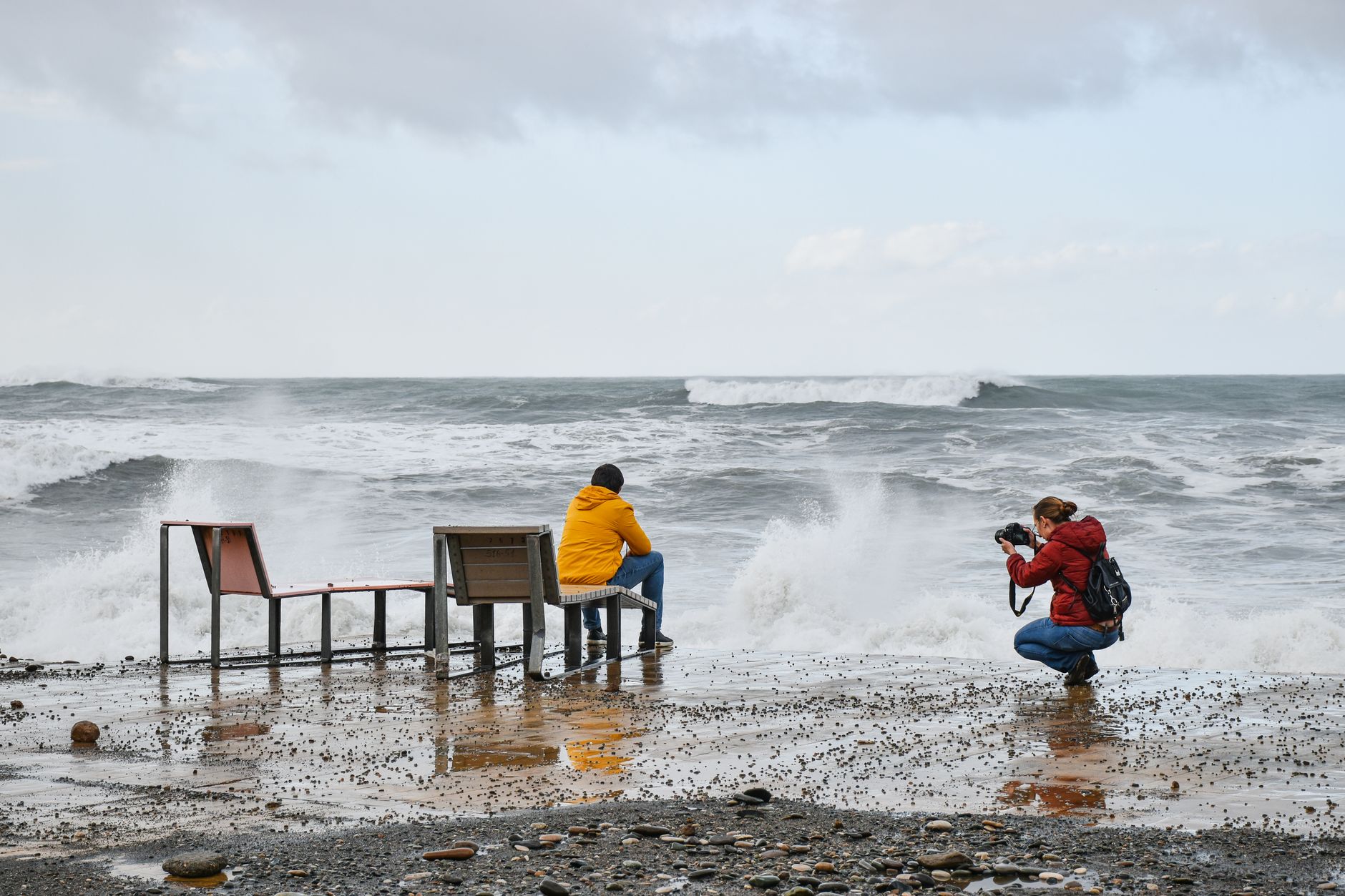 Microscopic Sea-Spray Aerosols Produced by Breaking Waves Might Affect Human Immune Pathways, Laboratory Studies Indicate