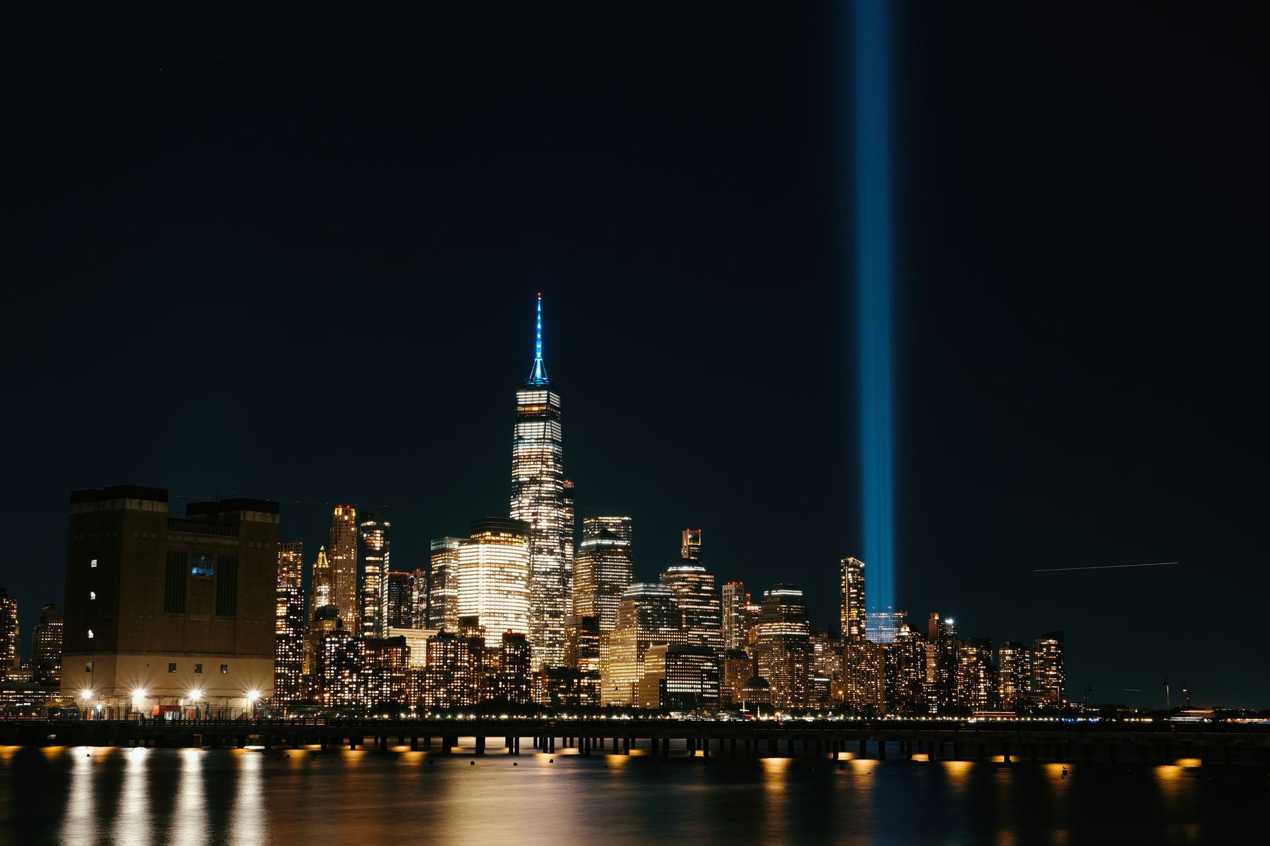 Radar, microphones, and observers uncover tribute in light's effect on 1.1 million migrating birds, leading to a temporary cessation of the beam.