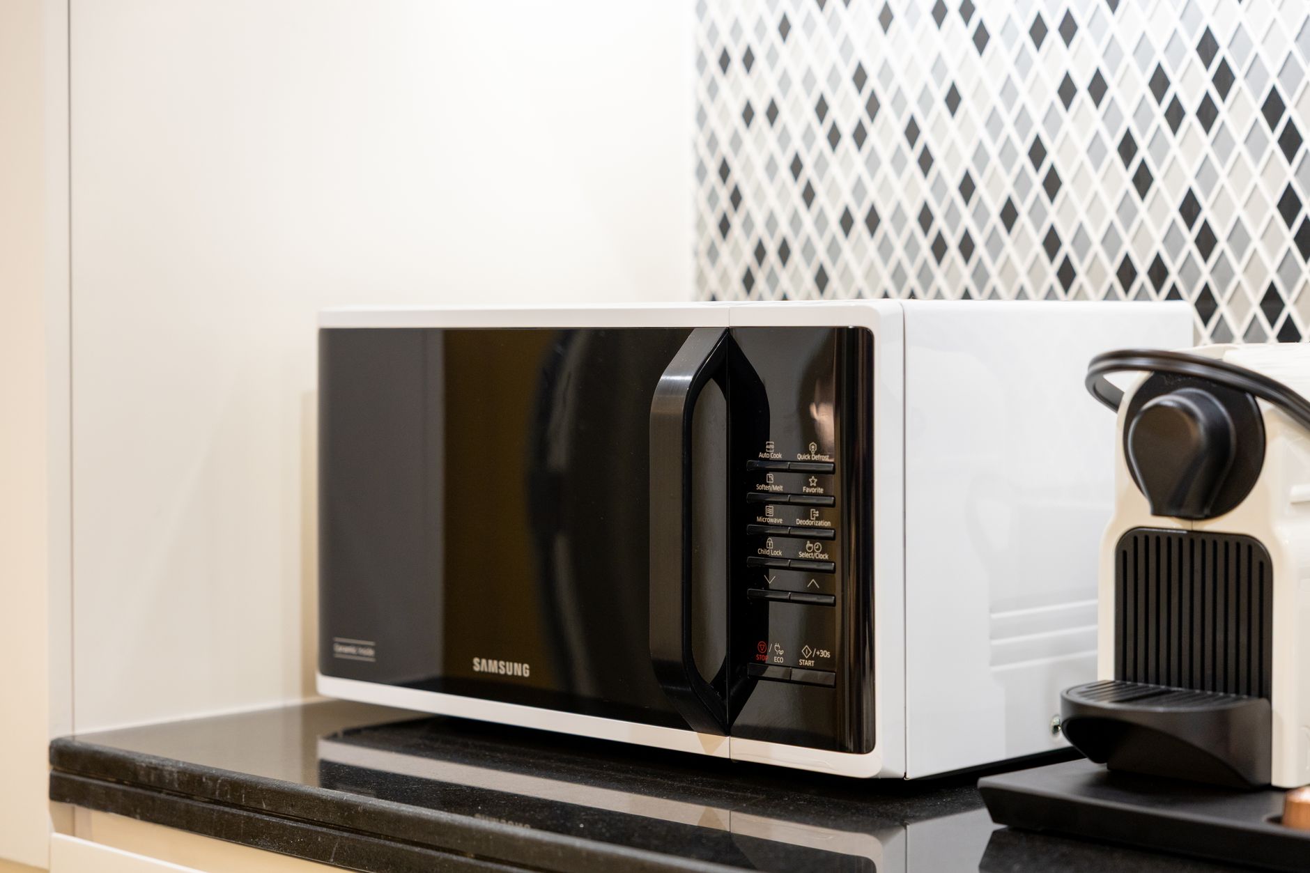 The Creation of the Microwave Oven: How Percy Spencer's Unintentional Find in 1945 Transformed Culinary Practices