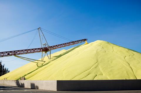 Utilizing wastewater rich in sulfides for upcycling to safeguard the chemical sector against sulfur deficits